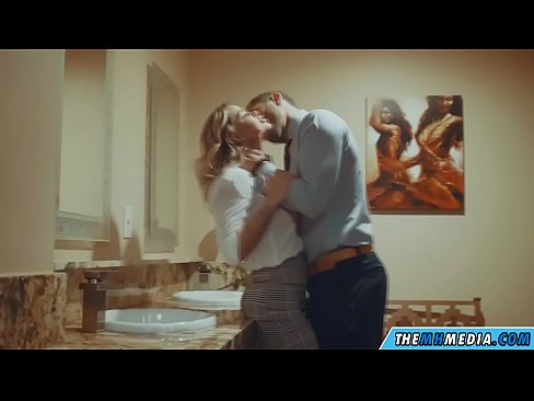 ❤️ Quand une blonde plantureuse vous séduit dans des toilettes publiques. ☑ Vidéo de sexe at us fr.mkdou33miass.ru ️❤